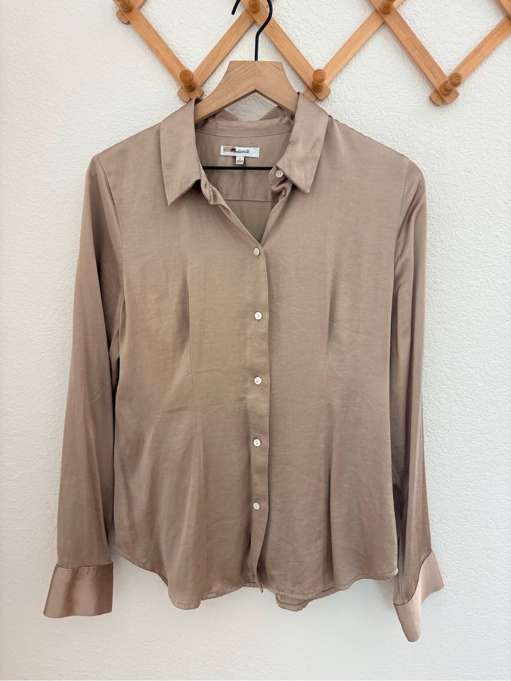 Madewell Darted Button Up Satin Top - Picture 5 of 10